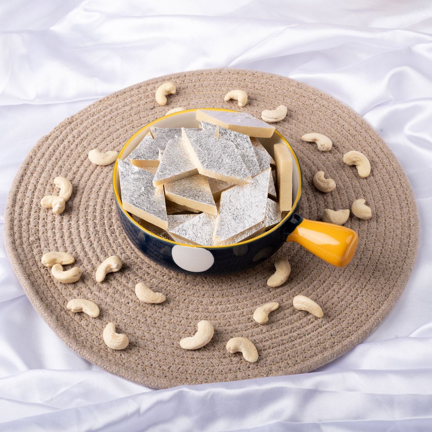 Kaju Katli Mishri - Gud Mishri