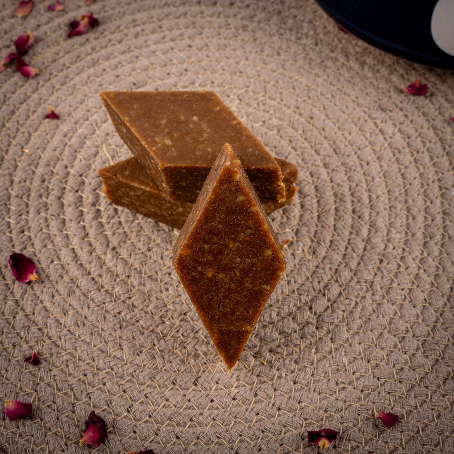 Gud Badam Katli - Gud Mishri
