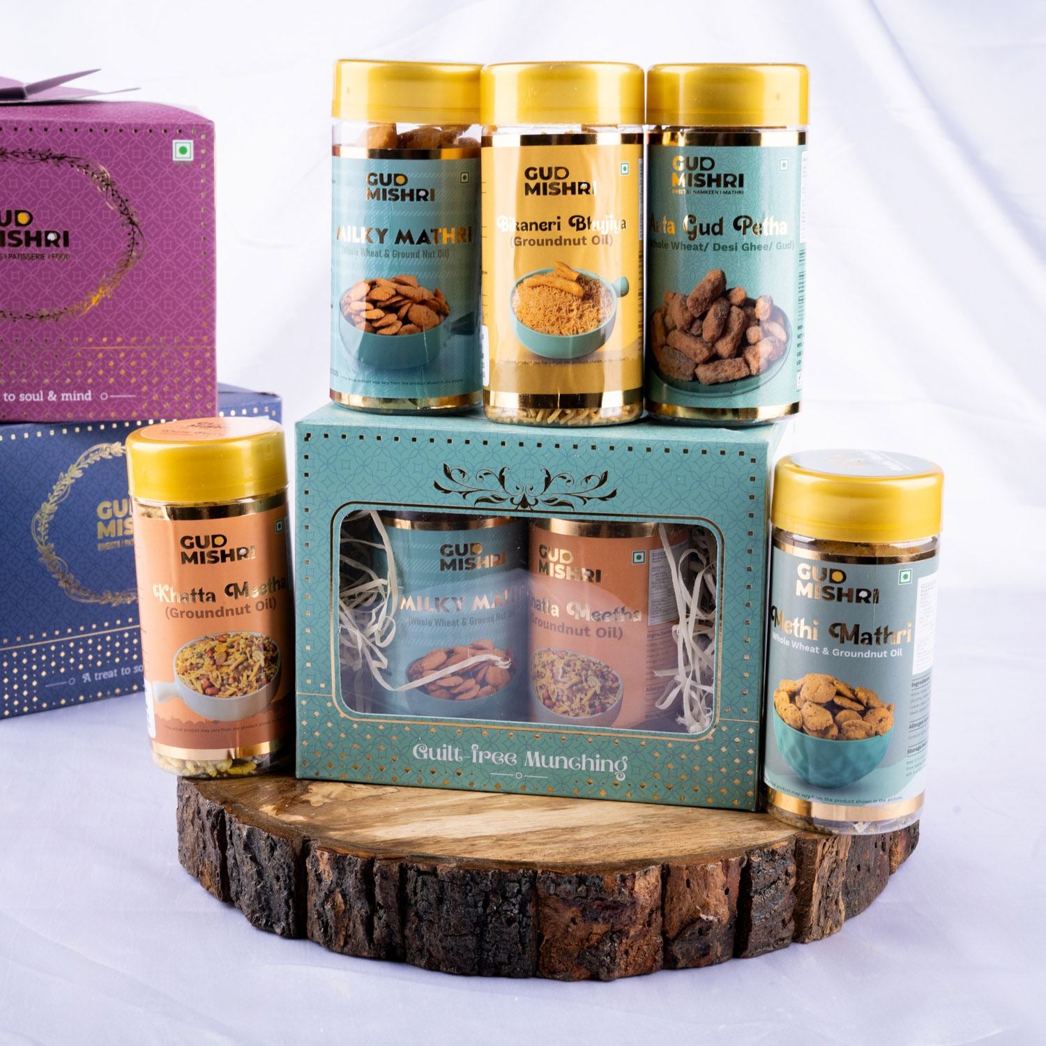 Gift Box - MD | Bikaneri Bhujia, Milky Mathri, Khatta Mitta, Methi Mathri, Aata Gud Petha - Gud Mishri