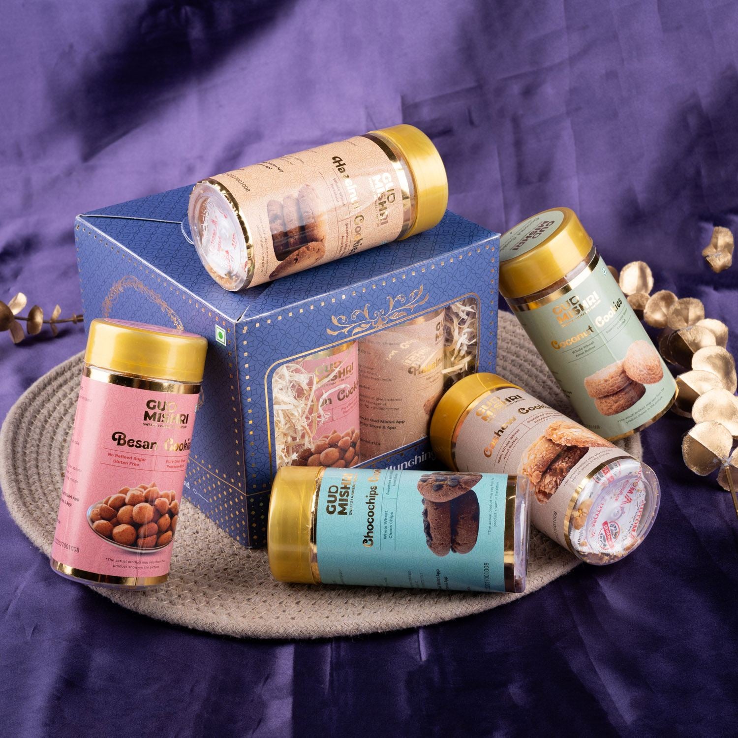 Gift Box - CD | Cashew Cookies, Coconut Cookies, Chocochips Cookies, Hazelnut Cookies, Besan Cookies - Gud Mishri