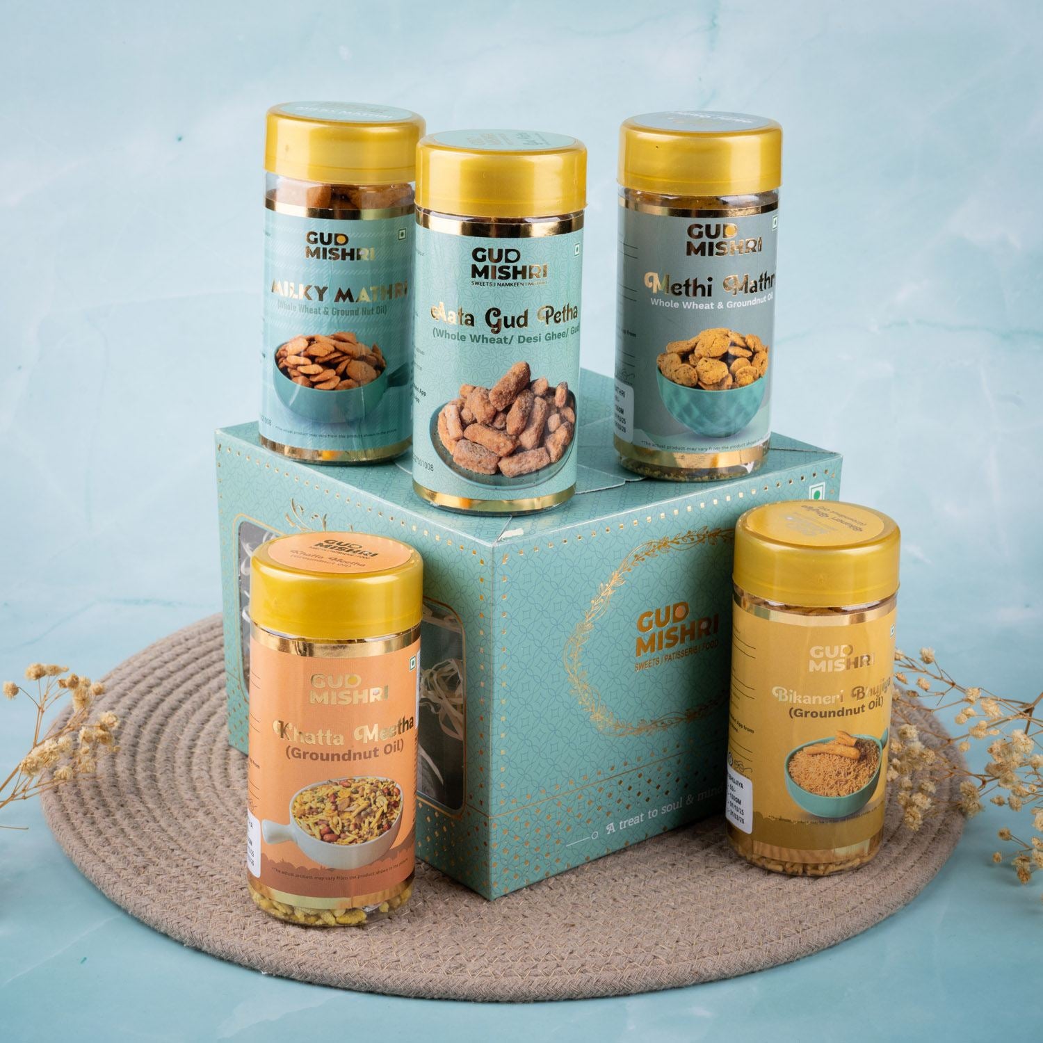 Gift Box - MD | Bikaneri Bhujia, Milky Mathri, Khatta Mitta, Methi Mathri, Aata Gud Petha - Gud Mishri