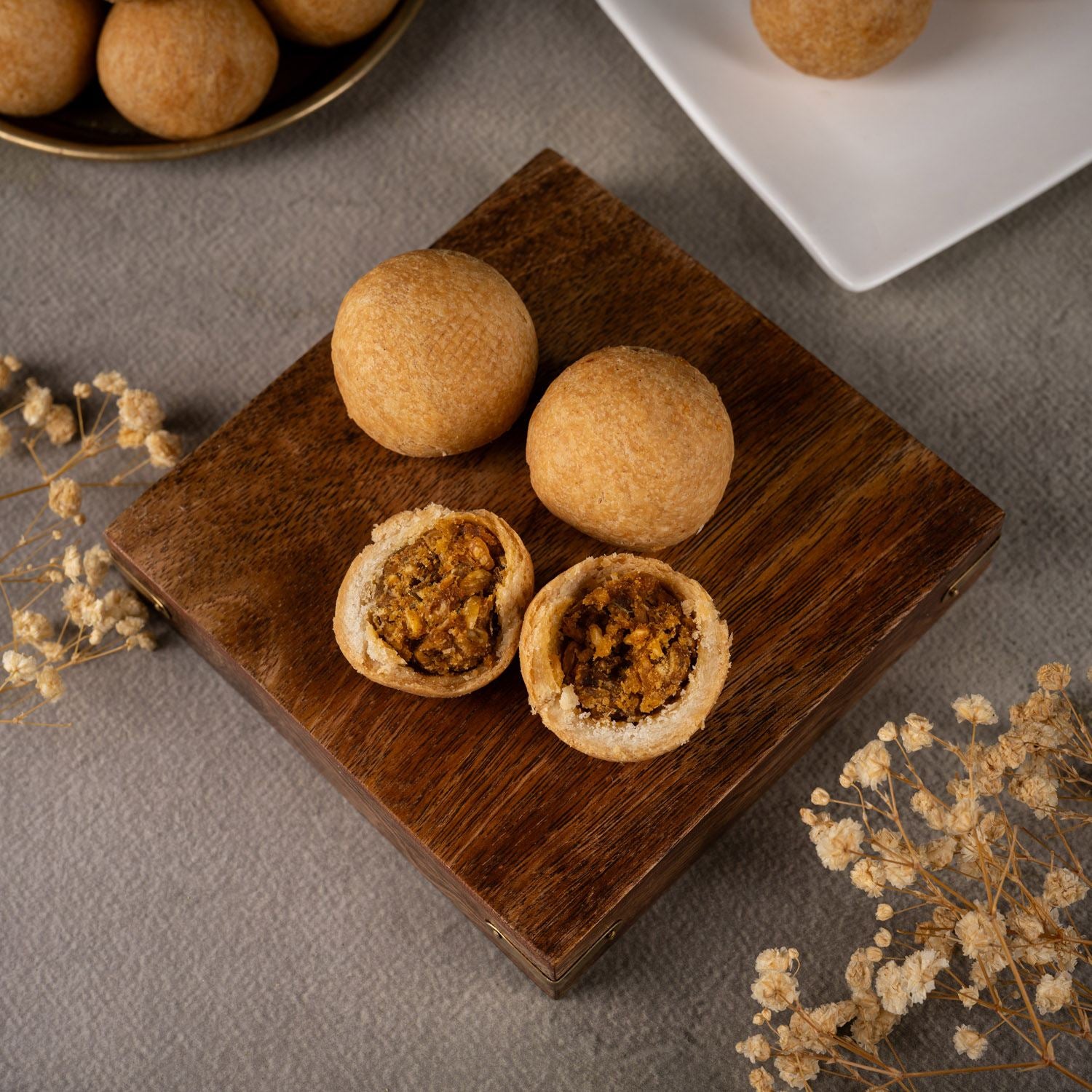 Mini Kachori (500gm) - Gud Mishri