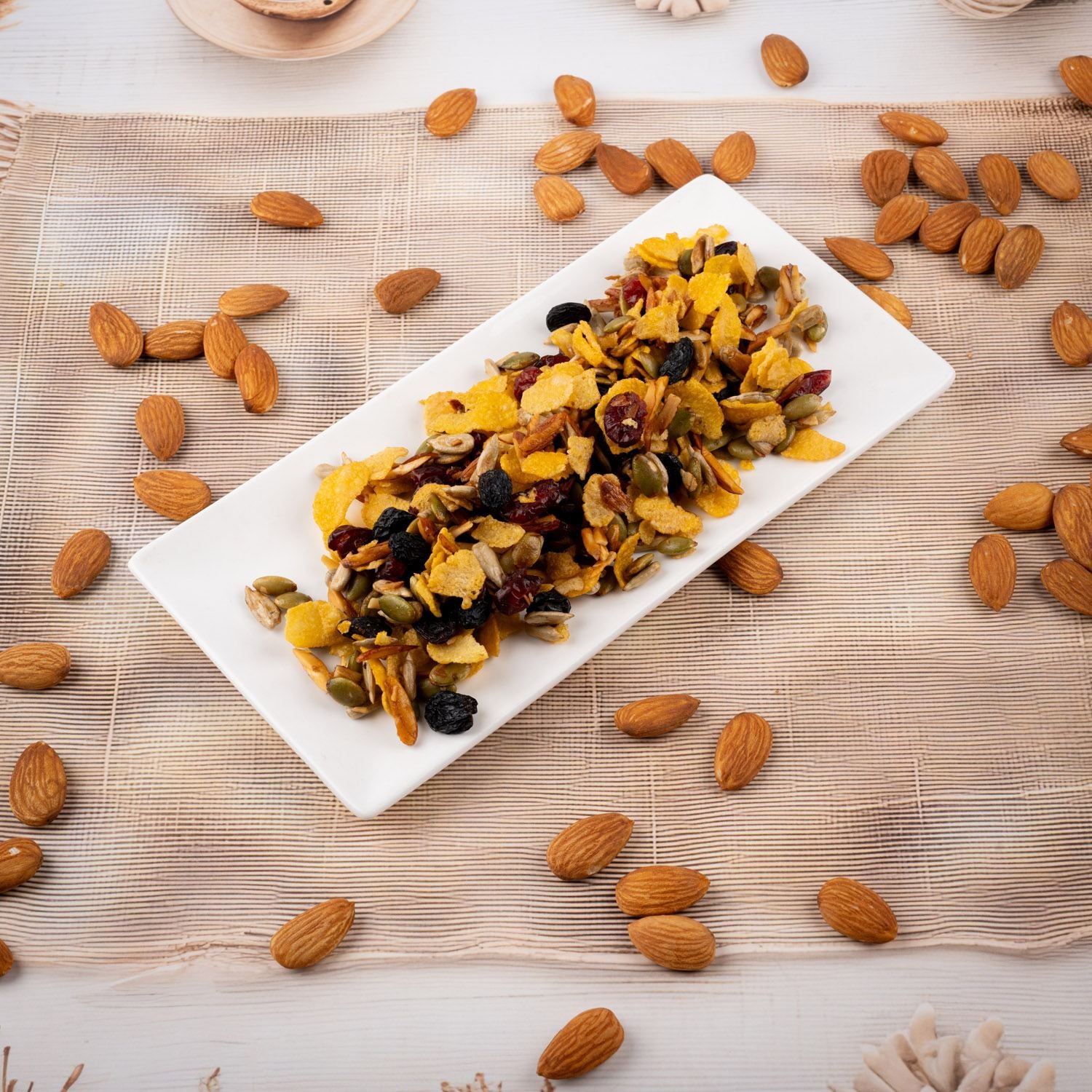 Mix Seeds & Nuts Crunchy (70gm) - Gud Mishri