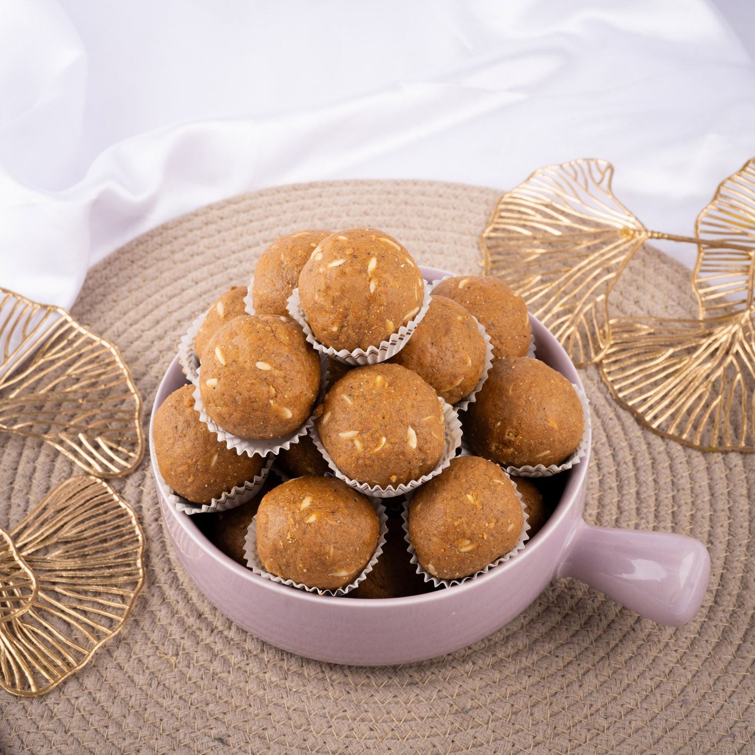 Besan Laddu Mishri - Gud Mishri