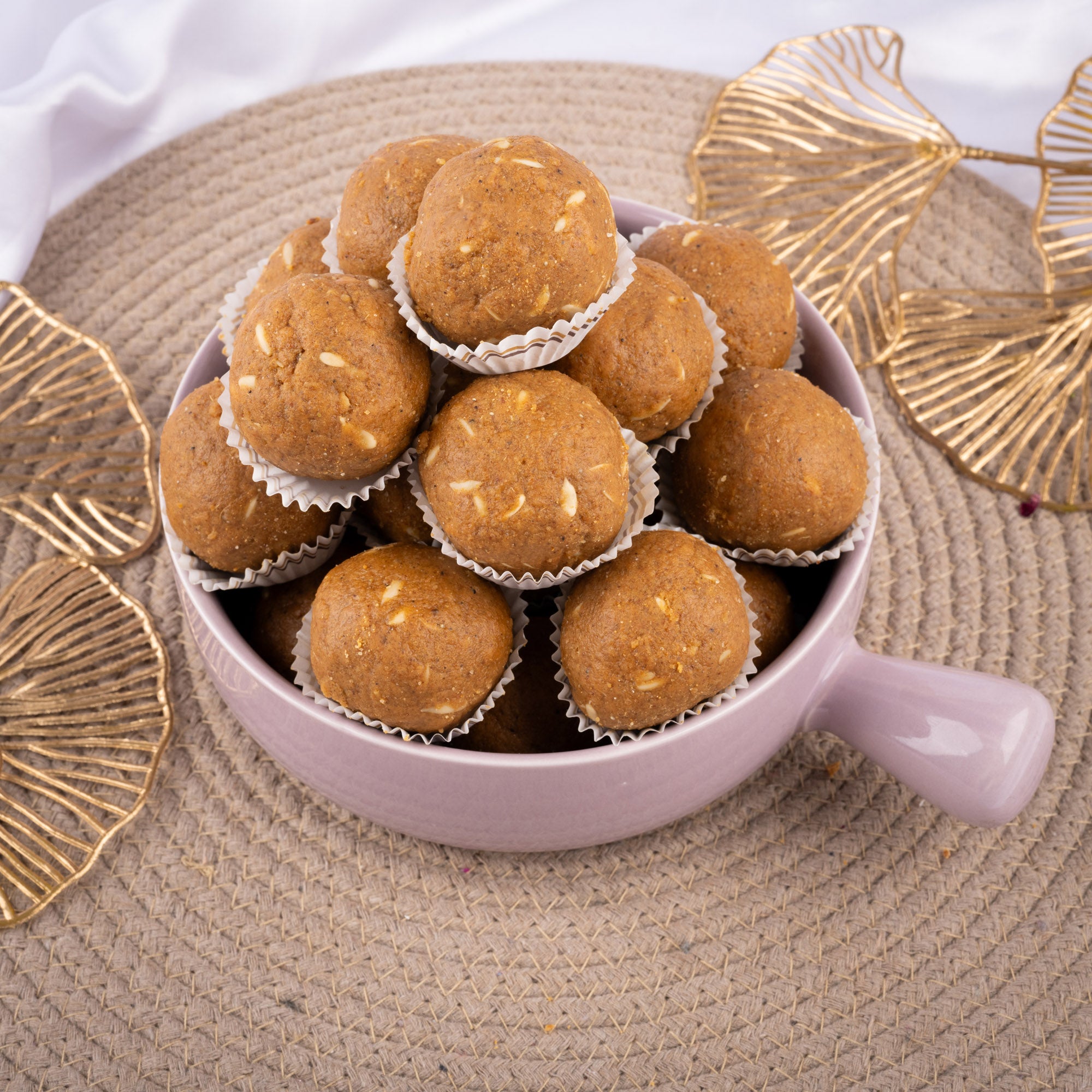 Besan Laddu (Sugar-Free) - Gud Mishri