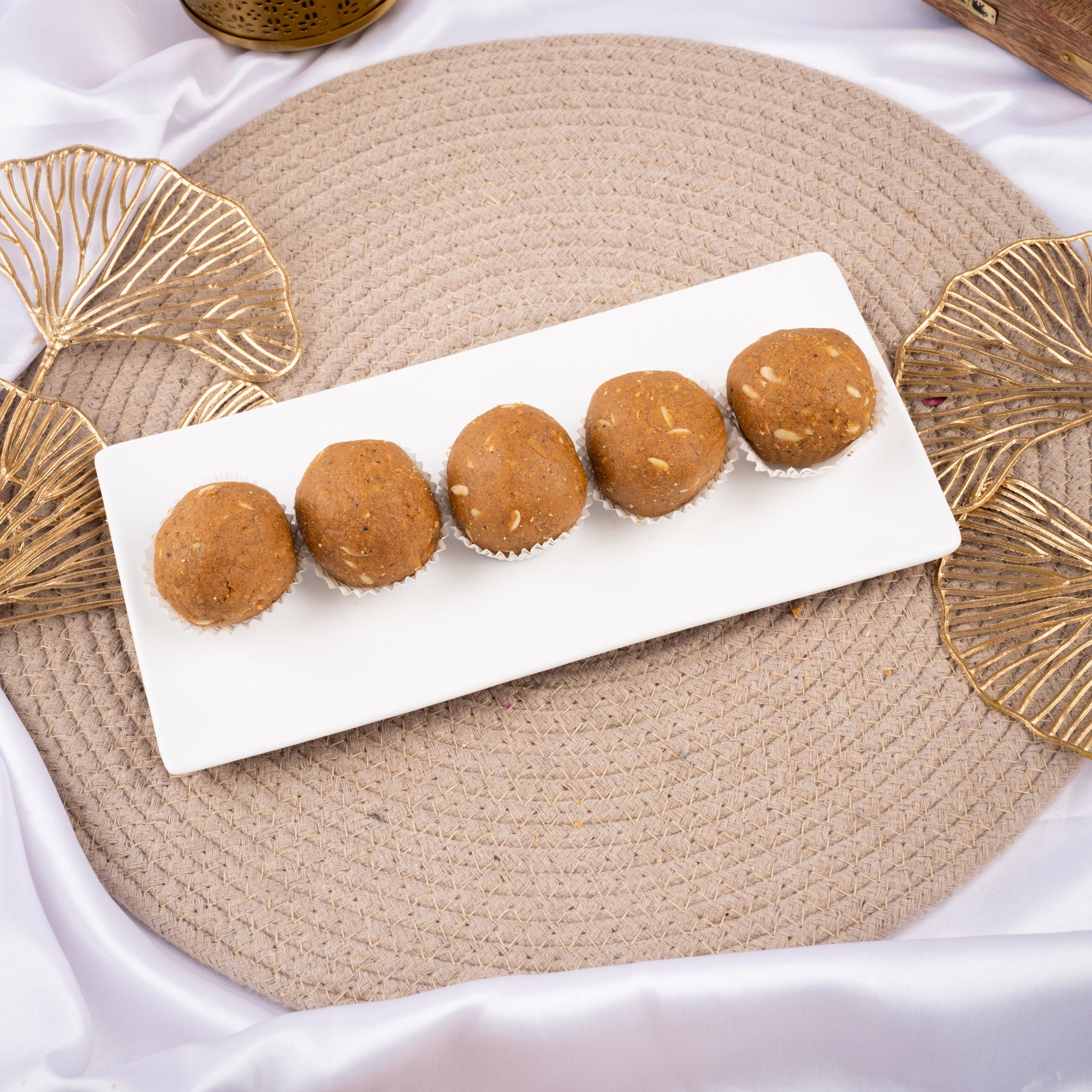 Besan Laddu (Sugar-Free) - Gud Mishri